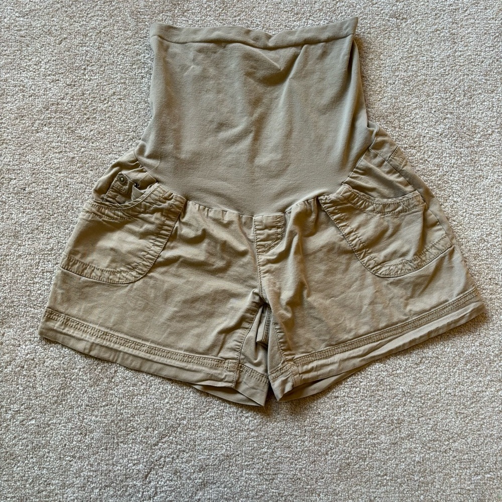 Maternity shorts
